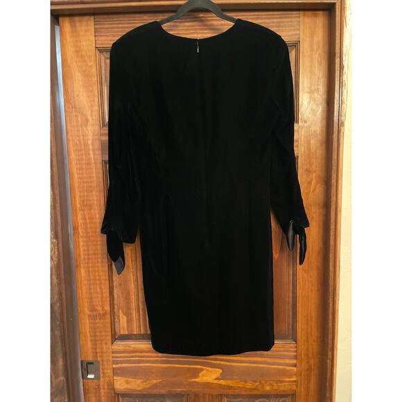 ANNE KLEIN BLACK VELVET COCKTAIL DRESS 12 - Picture 5 of 5